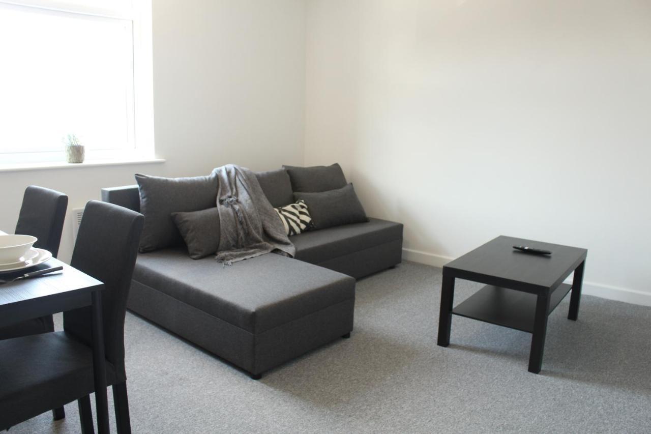 Spacious & Pet-Friendly 1Br Apt In Heywood Leilighet Eksteriør bilde